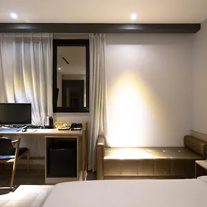 Hound Seomyeon-beomcheon Hotel