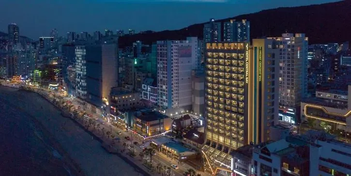Hotel Central Bay location