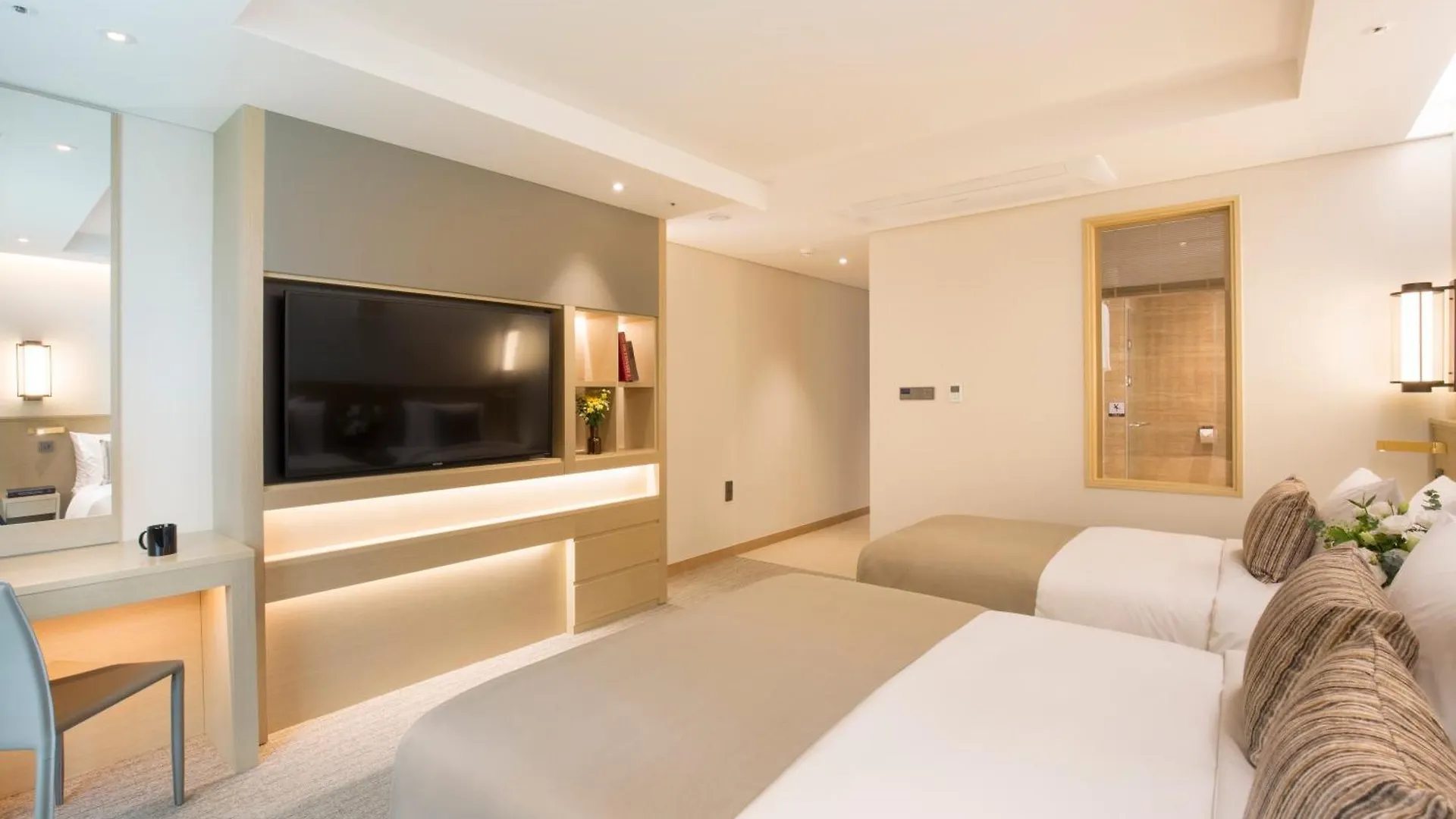 Hotel Central Bay Busan