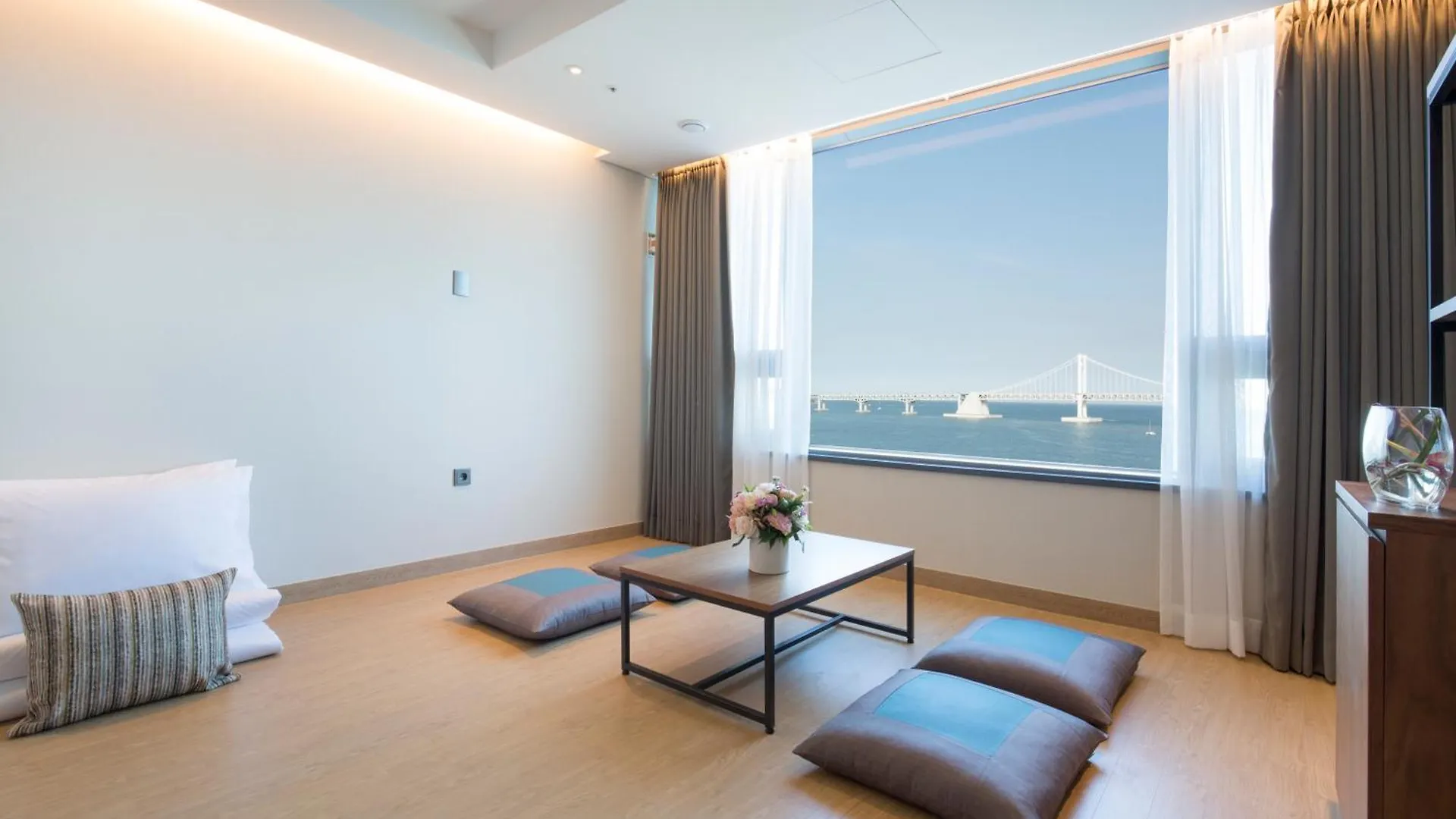 Hotel Central Bay Busan