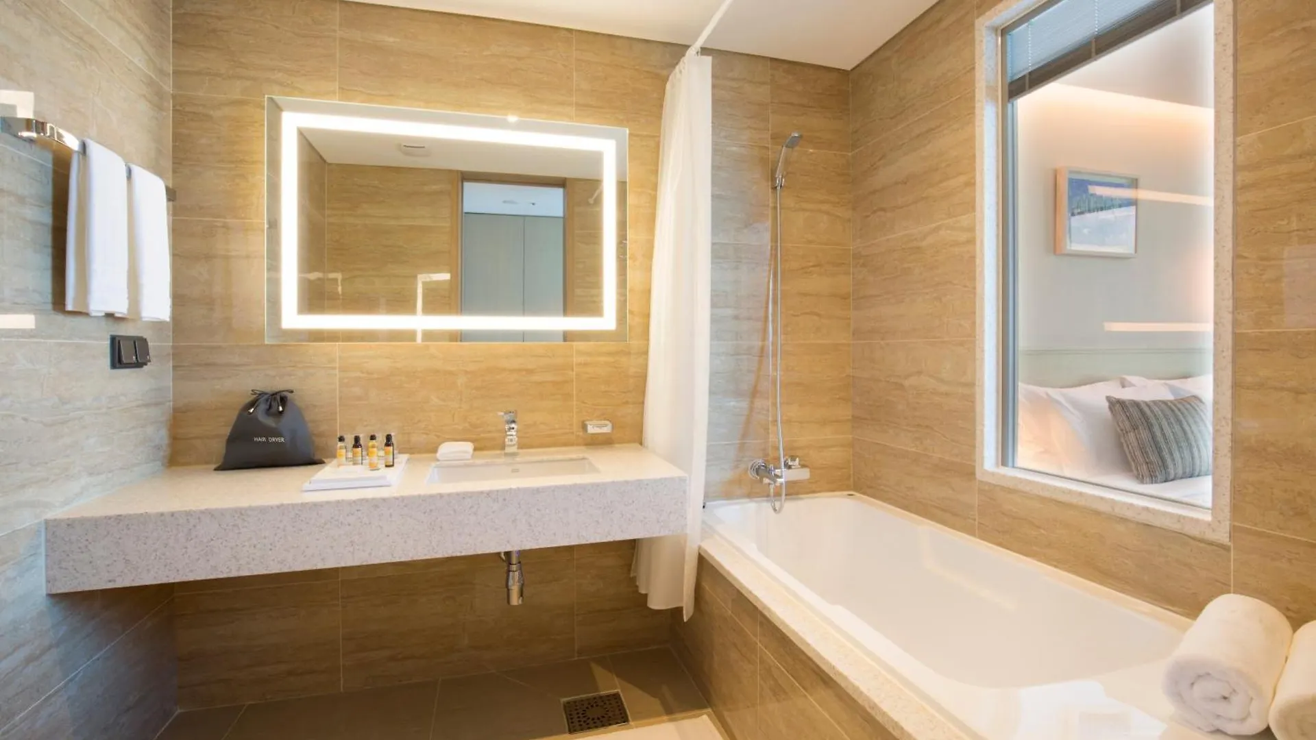 Hotel Central Bay Busan