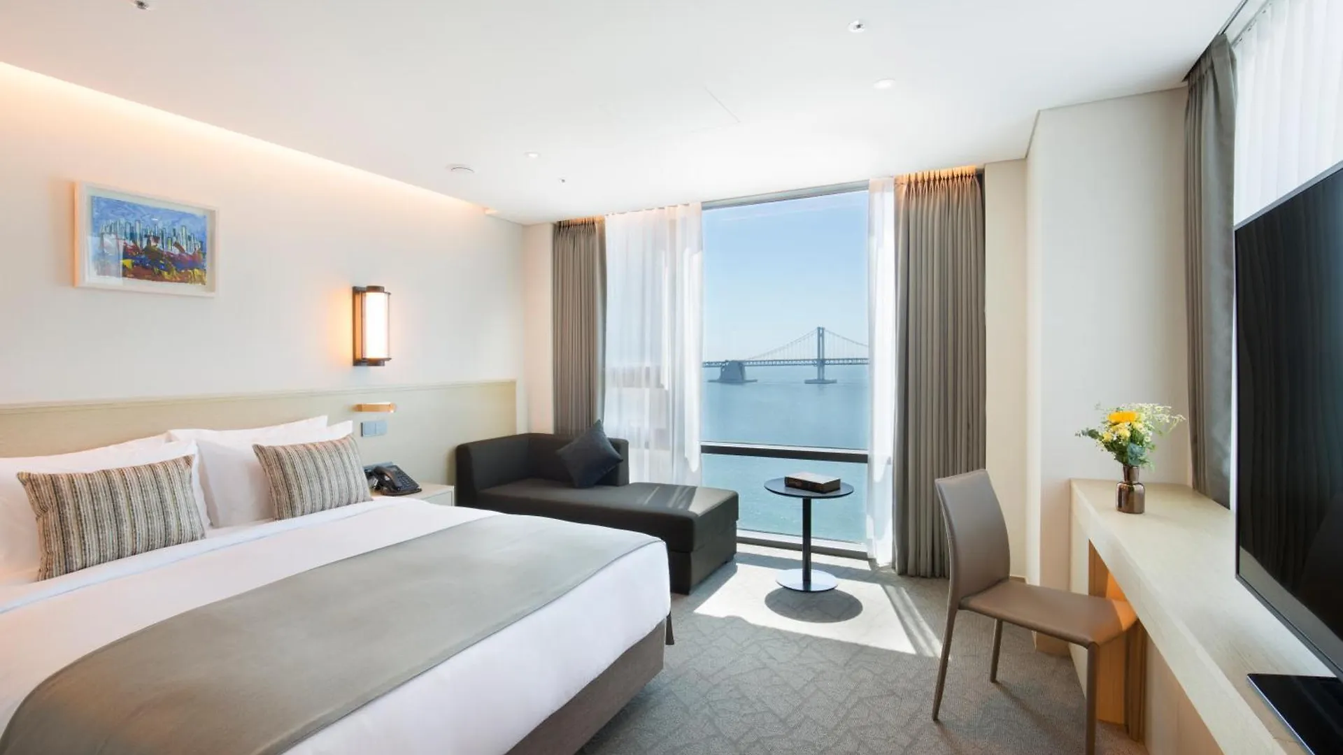 Hotel Central Bay Busan 3*,